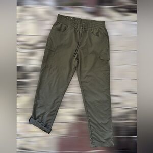 Columbia water resistance hiking pants, size small.